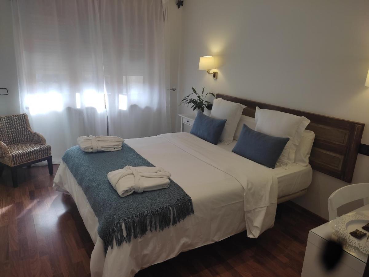 Hostal Carlos V Пуэбла-де-Санабриа Экстерьер фото