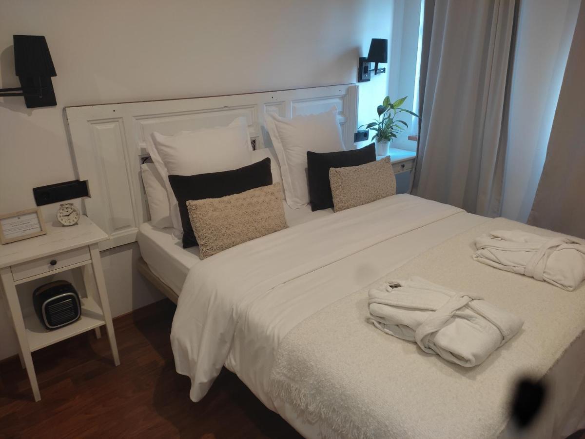 Hostal Carlos V Пуэбла-де-Санабриа Экстерьер фото