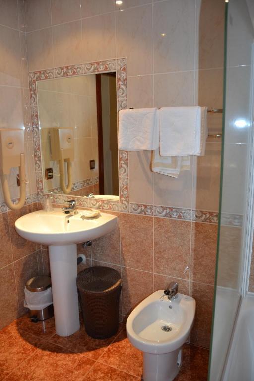 Hostal Carlos V Пуэбла-де-Санабриа Экстерьер фото